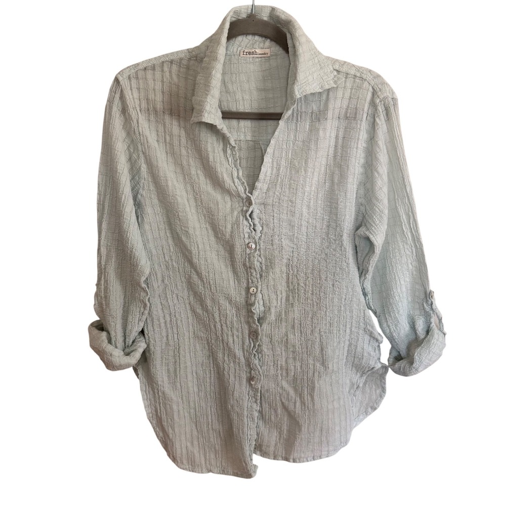 Fresh Laundry Crinkle Gauze Button Down Shirt Mint Green Medium Beach Resort